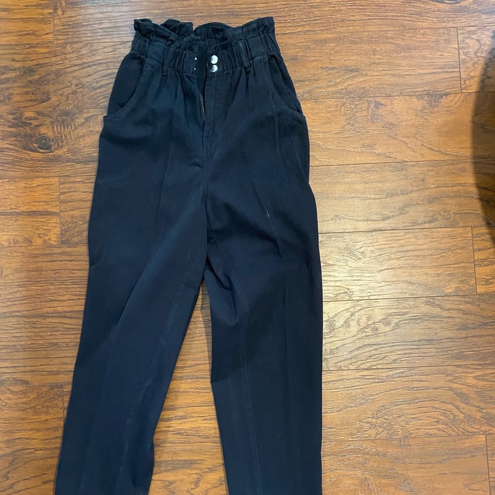 Black cargo pants